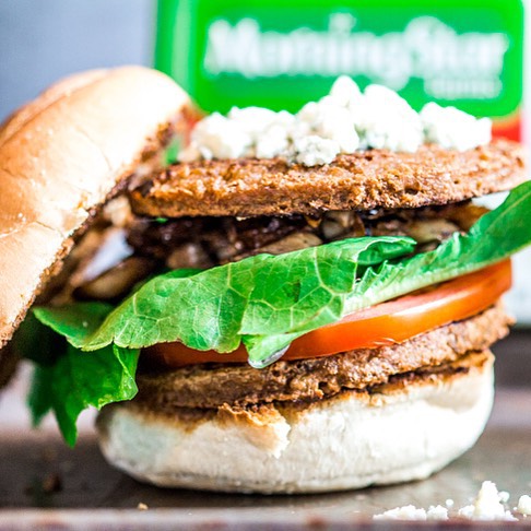 #ad Know what you should have for lunch? This Monster Burger. Oh and guess what, it's all veggies except for the bun. @target #grillwithatwist #noms #morningstar #veggieburger #healthy #foodie #cbias #veggies #freshoffthegrill