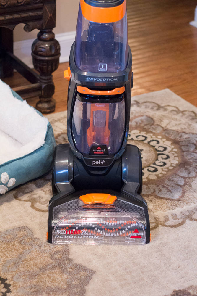 Bissell Proheat 2x Revolution is great for keeping your carpet clean when you have pets.