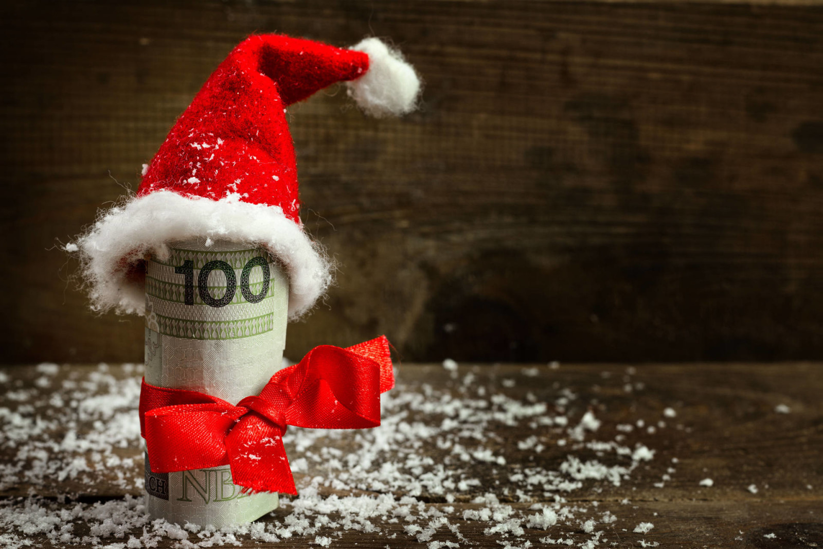 Five Ways to Stay out of Debt this Holiday Season.